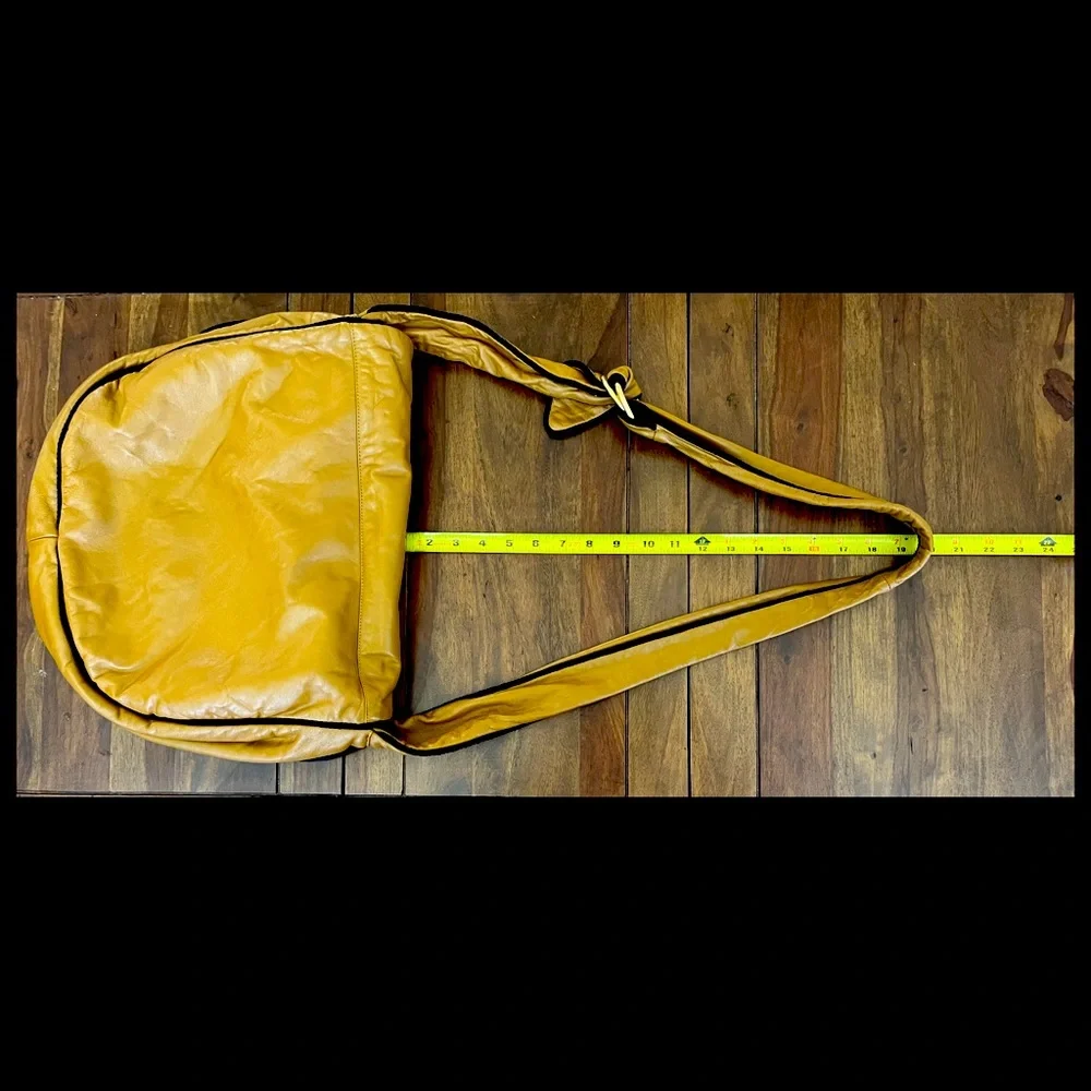 Leather Shoulder Bag - So Elegant!